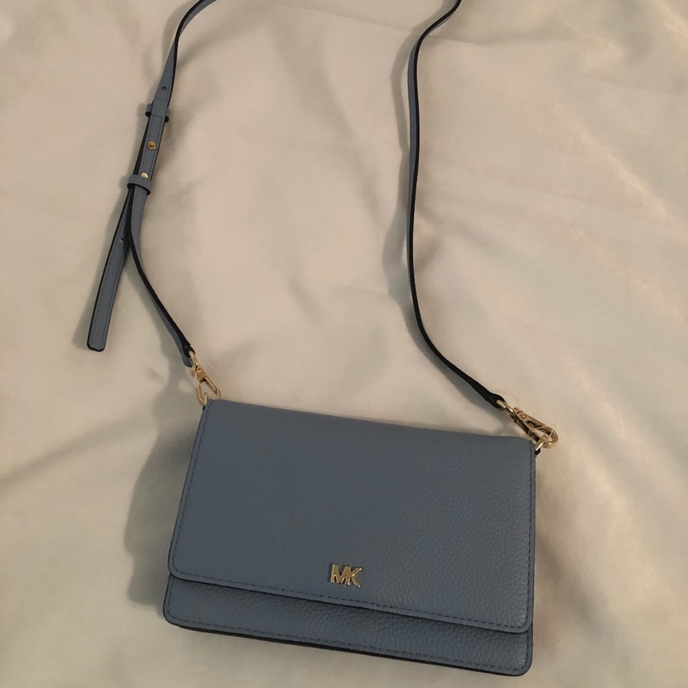 Micheal Kors Crossbody Wallet Purse